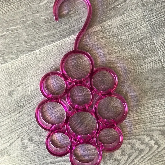 Pink Scarf Hanger - Picture 2 of 2